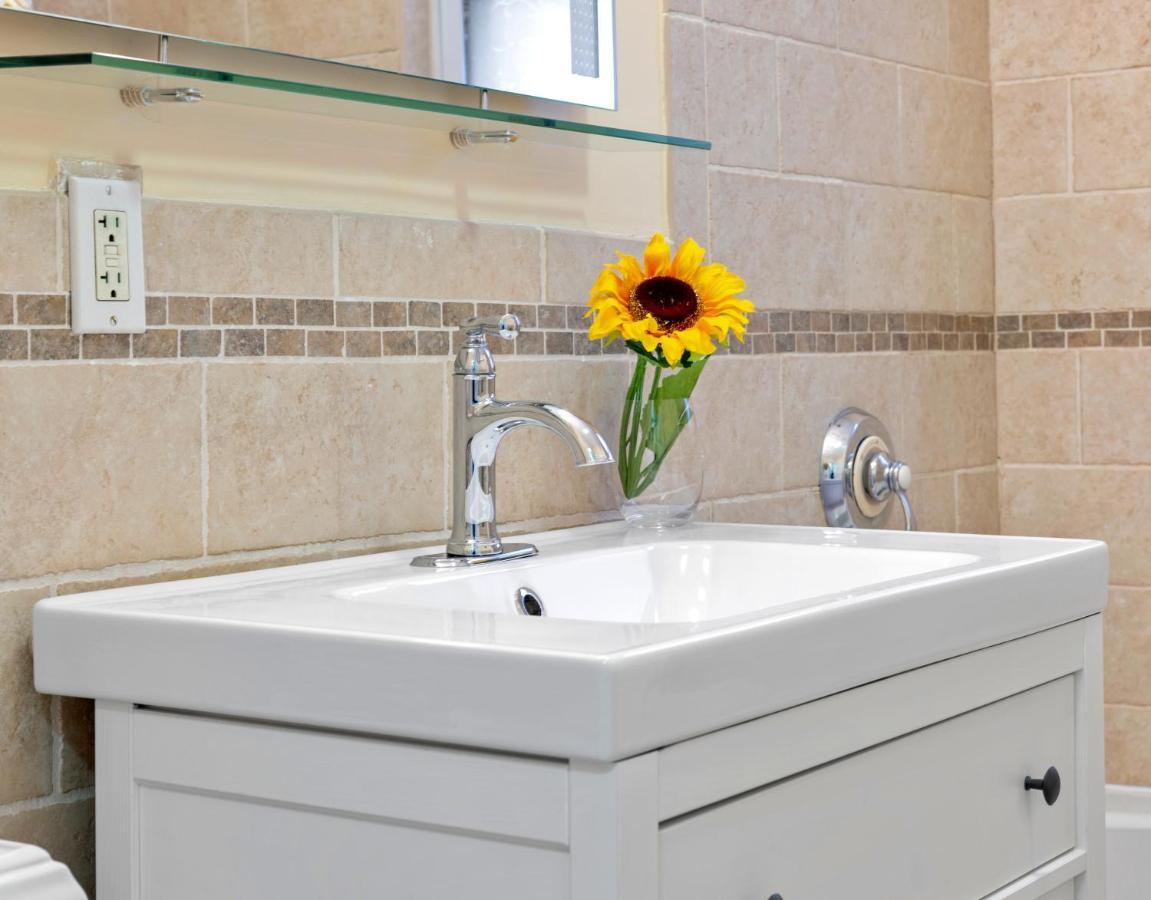 Bright & Spacious 2Br Apartment, Mins From Downtown Boston, Parking Εξωτερικό φωτογραφία