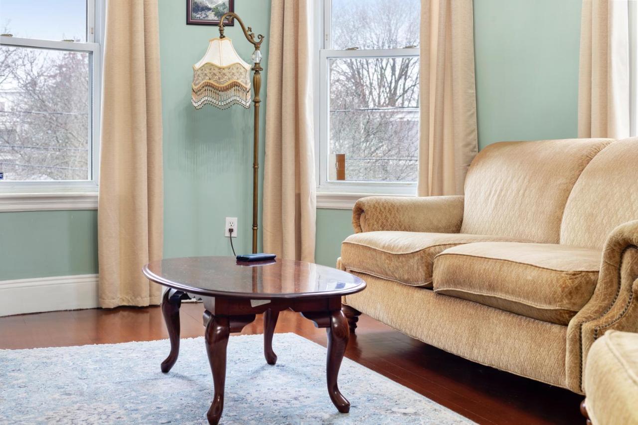 Bright & Spacious 2Br Apartment, Mins From Downtown Boston, Parking Εξωτερικό φωτογραφία