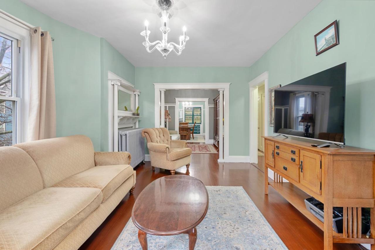 Bright & Spacious 2Br Apartment, Mins From Downtown Boston, Parking Εξωτερικό φωτογραφία